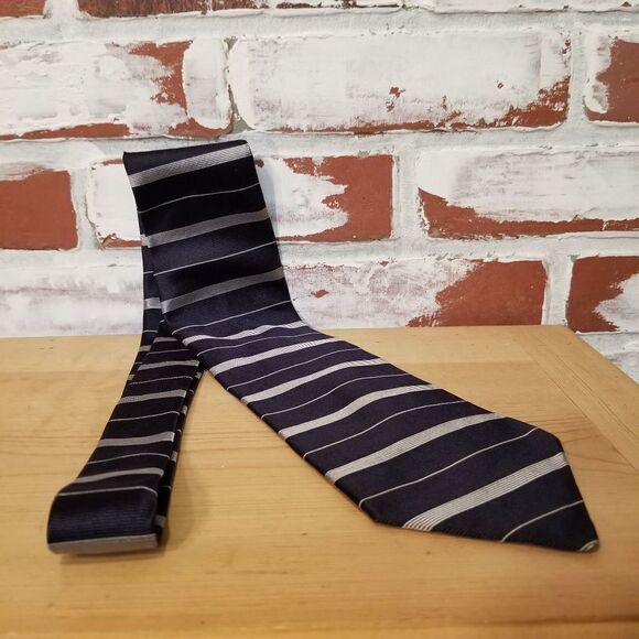 Halston Men's Silk Neck Tie Navy Silver - Picture 2 of 6
